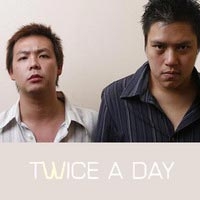 เพลง จากความคิดเห็น Twice a Day ฟังเพลง MV เพลงจากความคิดเห็น | เพลงไทย